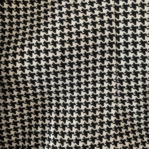 SOHO APPAREL LTD. ● Black and White Houndstooth Blazer - Picture 2 of 4